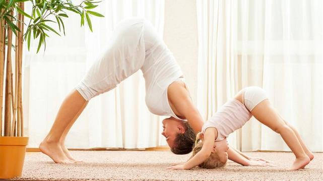 yoga à tous les âges accessible et gratuit